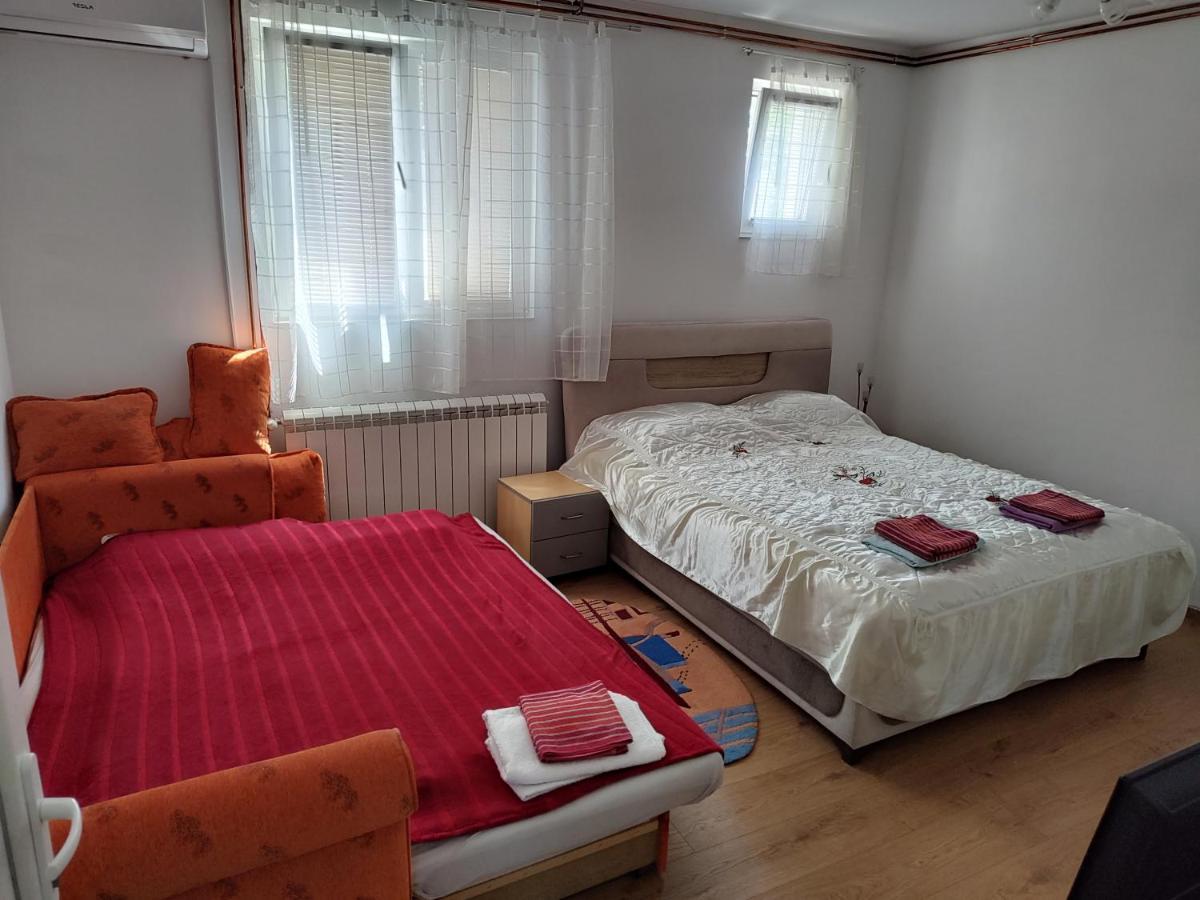 Apartman Anastasija Surčin Exteriér fotografie