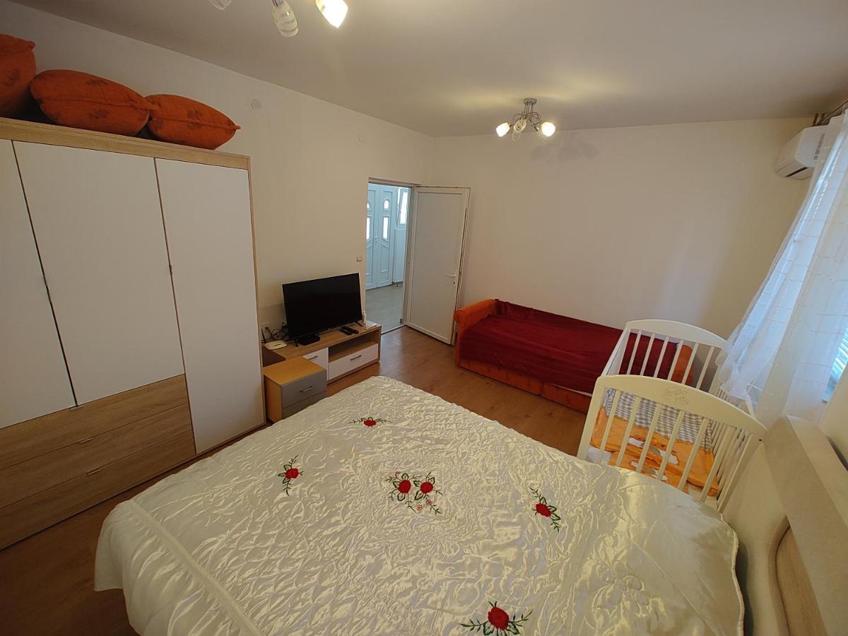 Apartman Anastasija Surčin Exteriér fotografie
