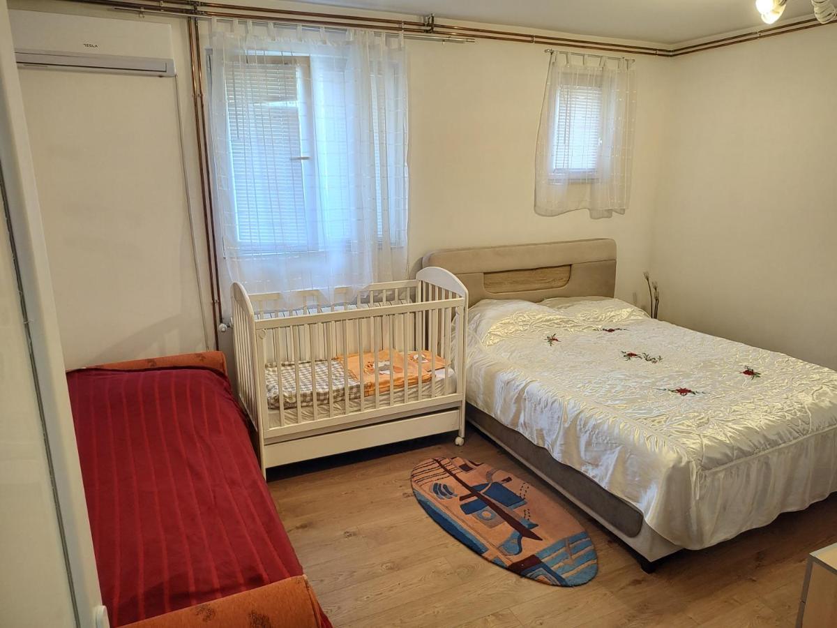 Apartman Anastasija Surčin Exteriér fotografie